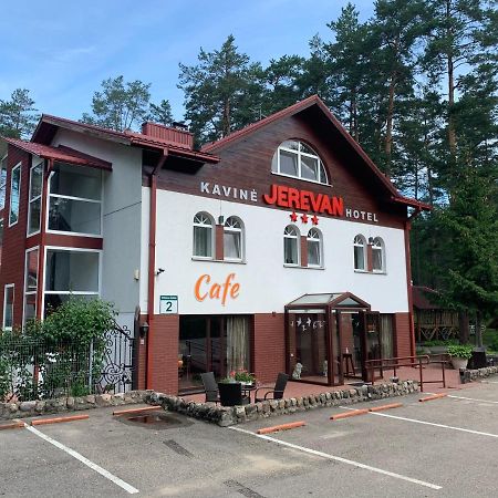 Hotel Jerevan Druskininkai Esterno foto